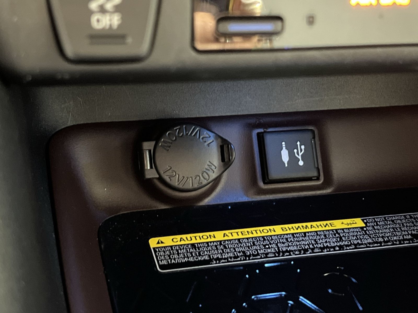 Used 2019 Toyota RAV4 Limited AWD/4WD image 34