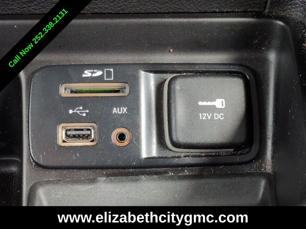 Used 2018 Jeep Cherokee Limited FWD image 29