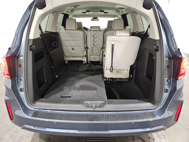 New 2026 Honda Odyssey Touring image 14