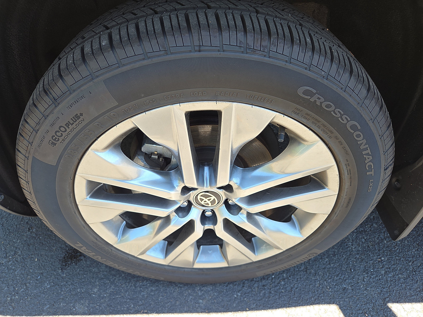 Used 2023 Toyota RAV4 XLE Premium AWD/4WD image 12