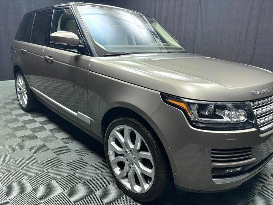 Used 2017 Land Rover Range Rover HSE image 17