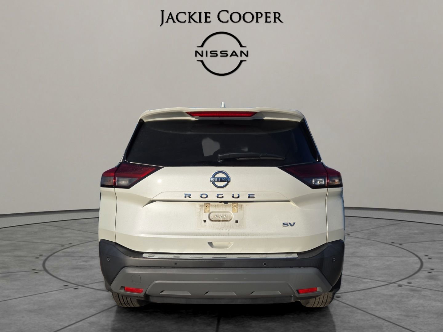 Used 2021 Nissan Rogue SV image 4