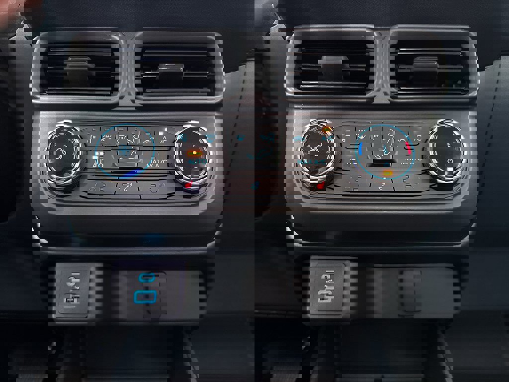 Used 2024 Ford Maverick XLT w/ XLT Luxury Package image 24