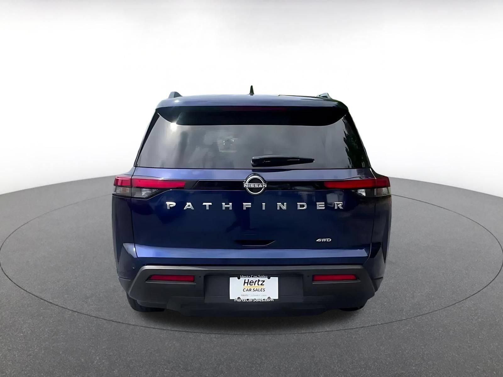 Used 2025 Nissan Pathfinder SV AWD/4WD image 12