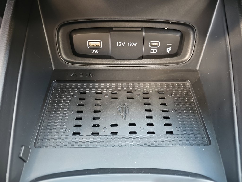 New 2026 Hyundai Venue SEL FWD image 21