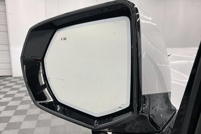 Used 2024 GMC Yukon XL Denali AWD/4WD image 42