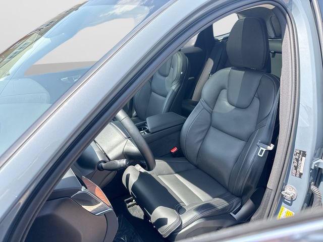 Used 2023 Volvo XC60 T8 Ultimate w/ Climate Package AWD/4WD image 16