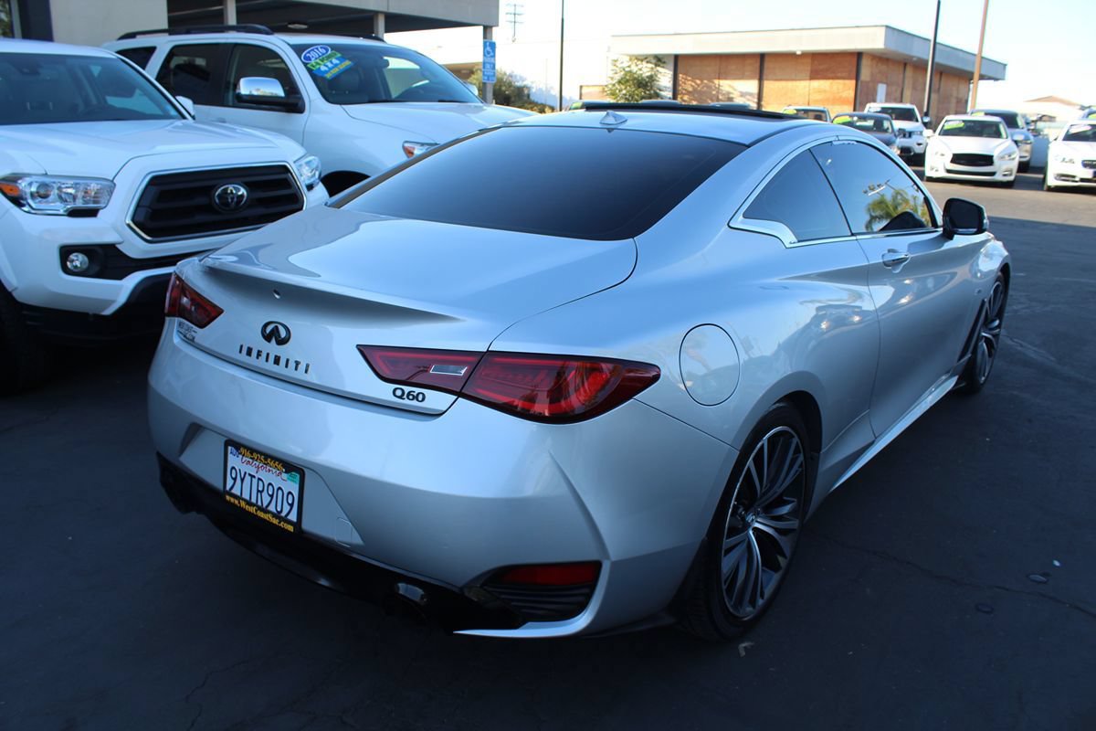 Used 2017 INFINITI Q60 3.0t w/ Premium Plus Package 3.0T RWD image 7
