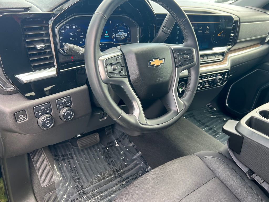 Used 2023 Chevrolet Silverado 1500 LT image 19