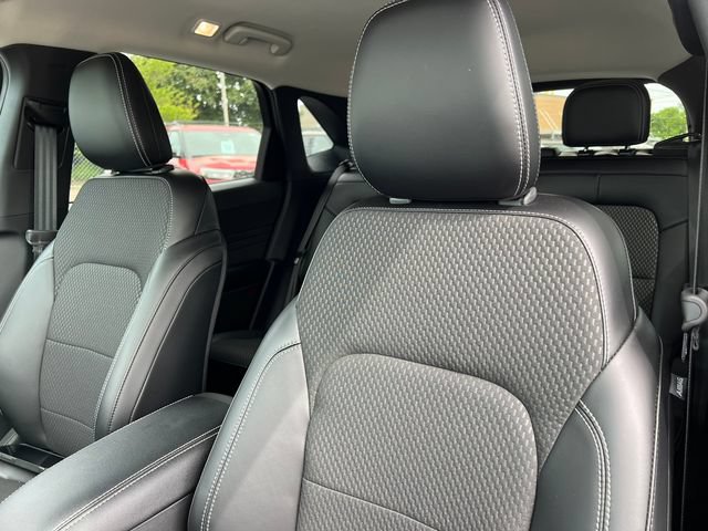 New 2024 Ford Escape SE FWD image 12