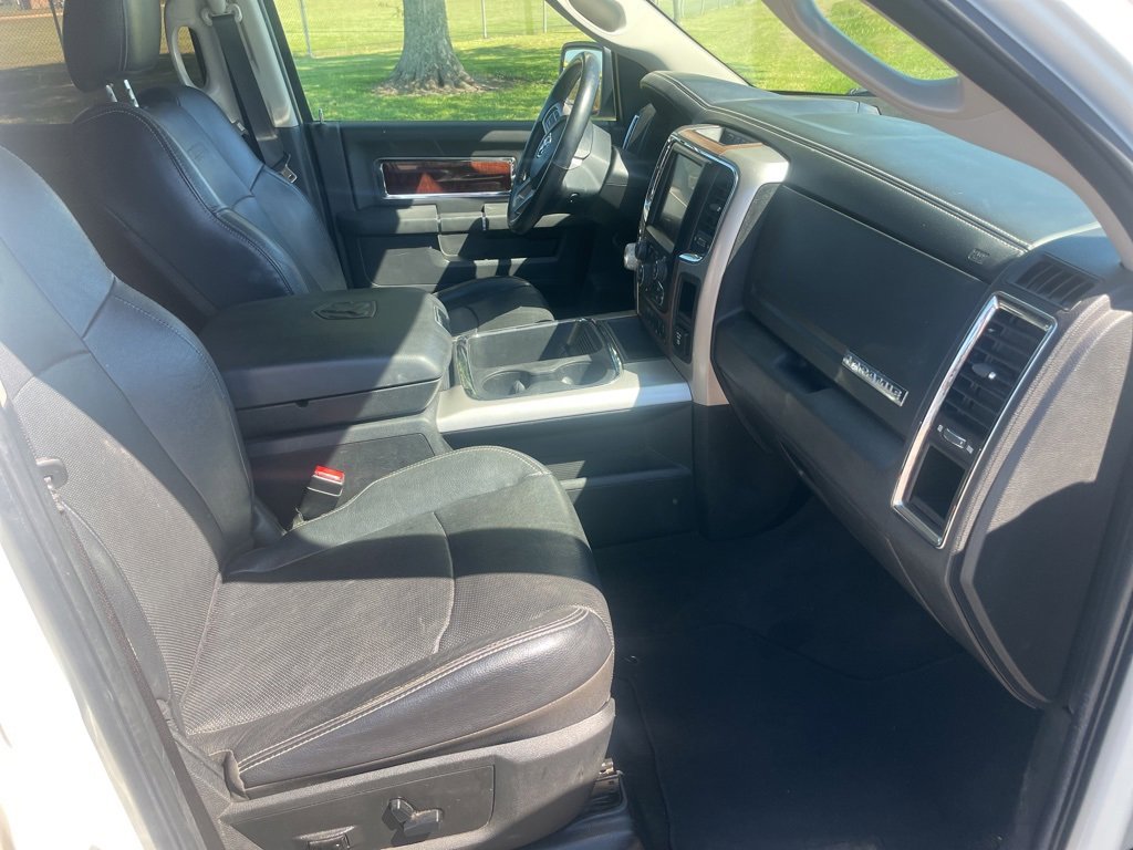 Used 2017 RAM 1500 Laramie w/ Convenience Group image 15