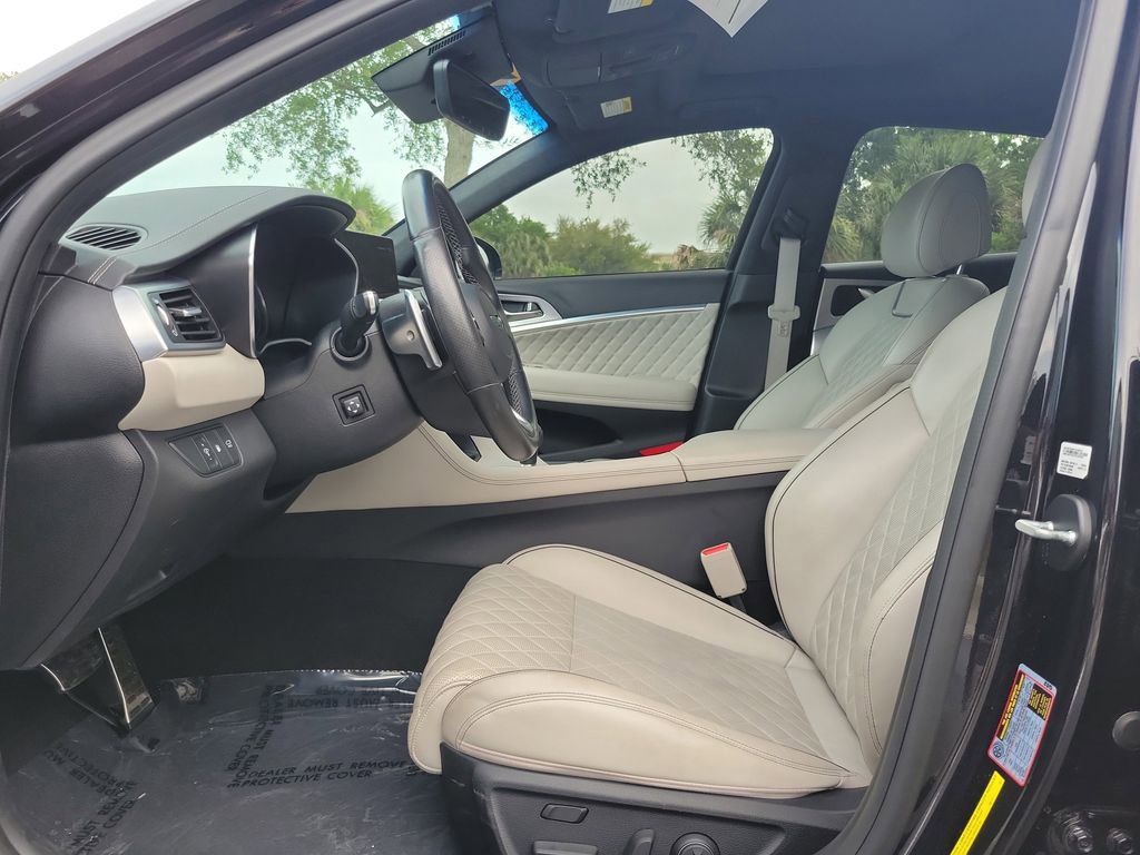 Used 2023 Genesis G70 3.3T w/ Sport Prestige Package image 12