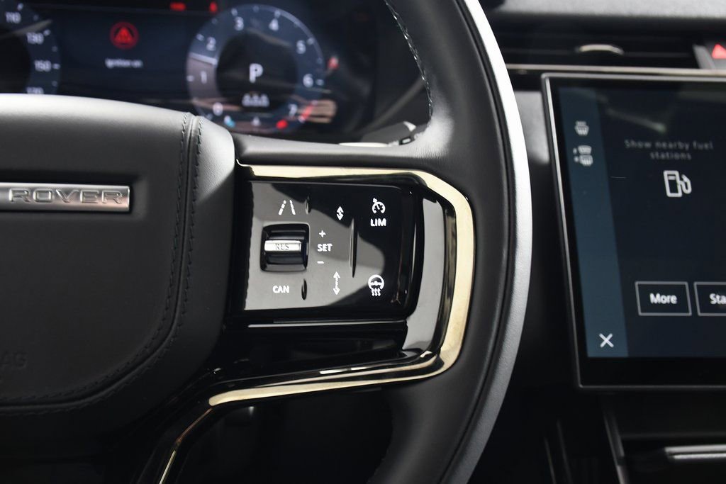 Certified 2025 Land Rover Range Rover Velar Dynamic SE image 30