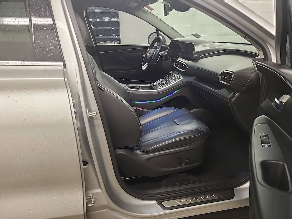 Used 2021 Hyundai Santa Fe Limited image 3