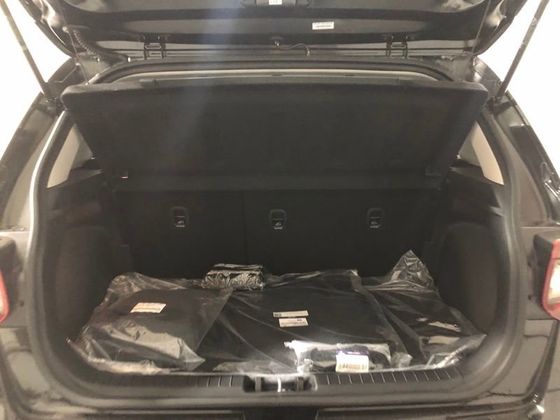 New 2026 Hyundai Venue SEL FWD image 8