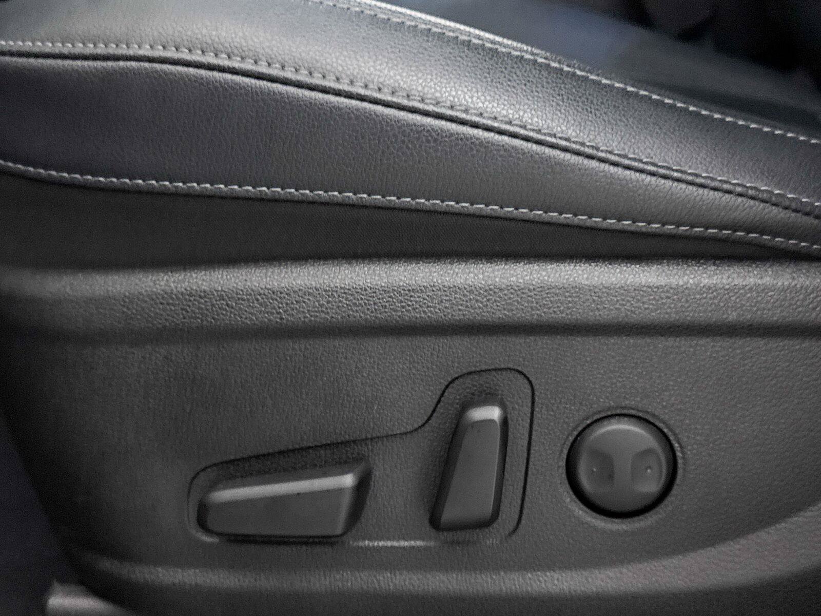 Used 2022 Kia Telluride EX w/ EX Premium Package FWD image 30