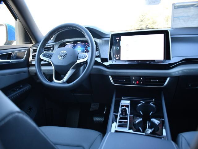 New 2025 Volkswagen Atlas Cross Sport SEL AWD/4WD image 19