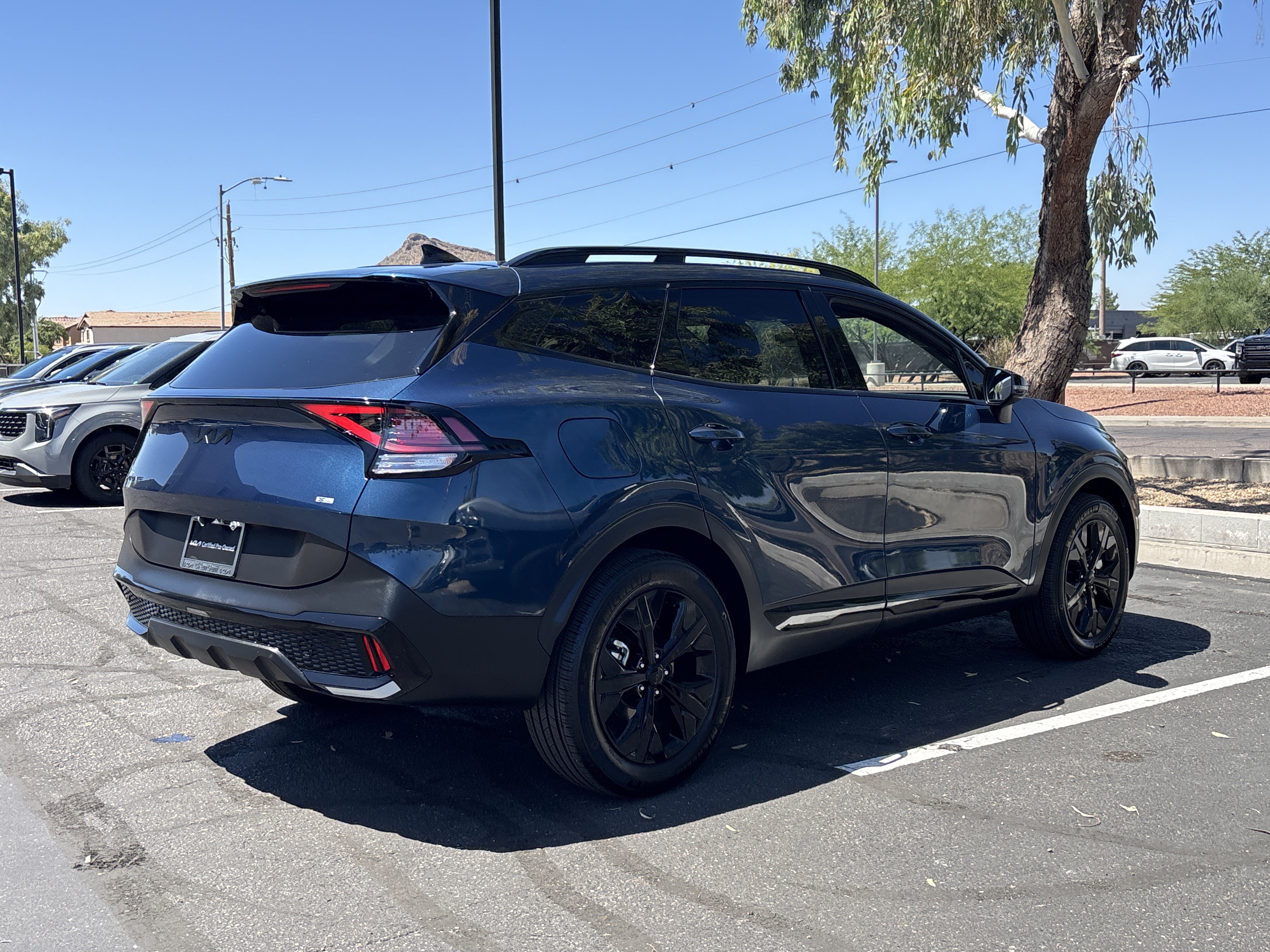 Certified 2025 Kia Sportage X-Line AWD/4WD image 3