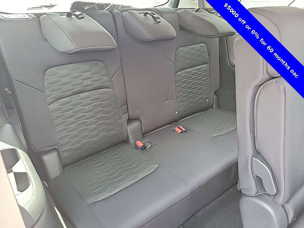 New 2025 Nissan Pathfinder SV w/ Black Appearance Package image 38