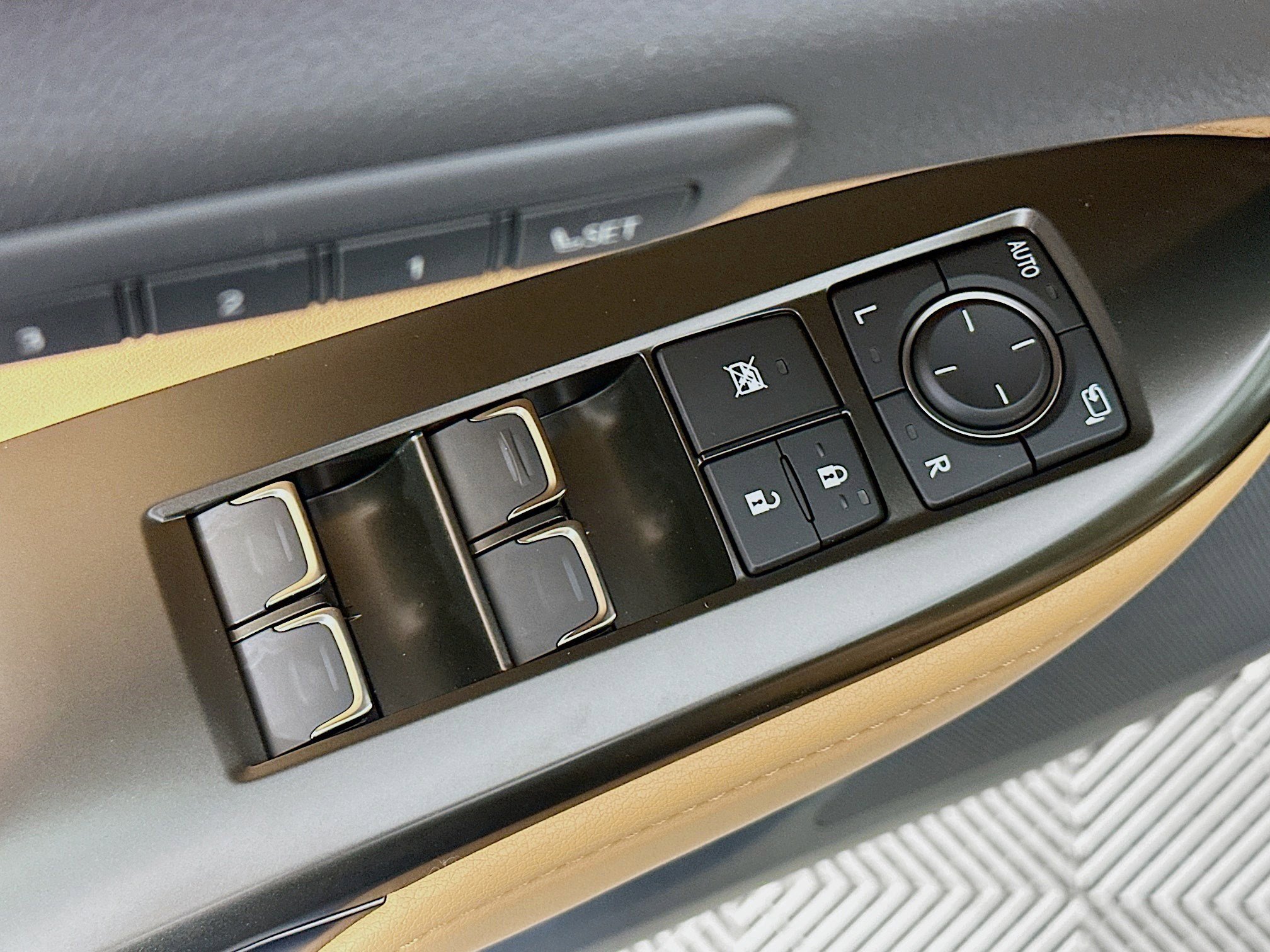 New 2026 Lexus NX 450h+ AWD w/ Luxury Package image 18