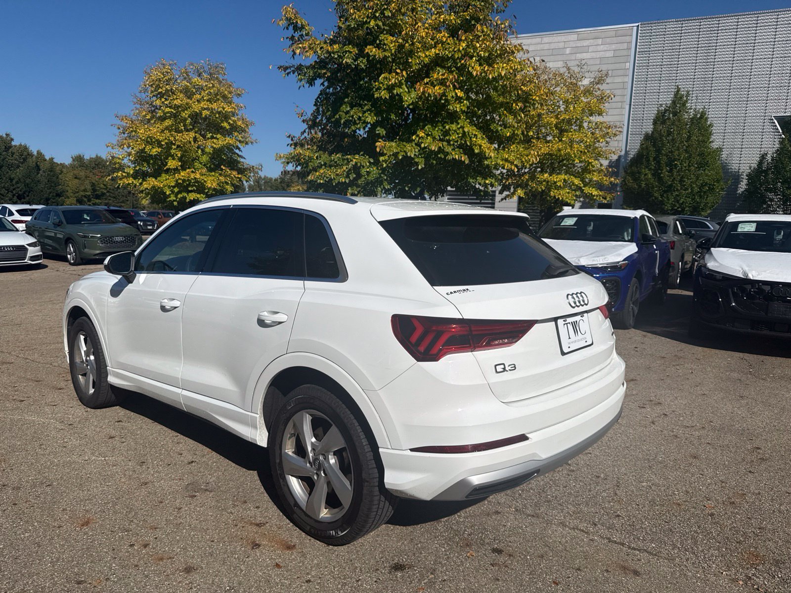 Used 2020 Audi Q3 2.0T Premium AWD/4WD image 3