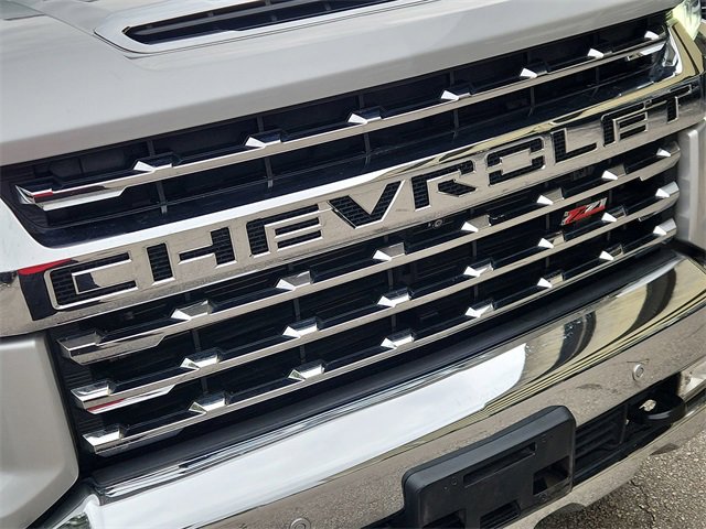 Used 2021 Chevrolet Silverado 2500 LTZ w/ LTZ Premium Package image 31