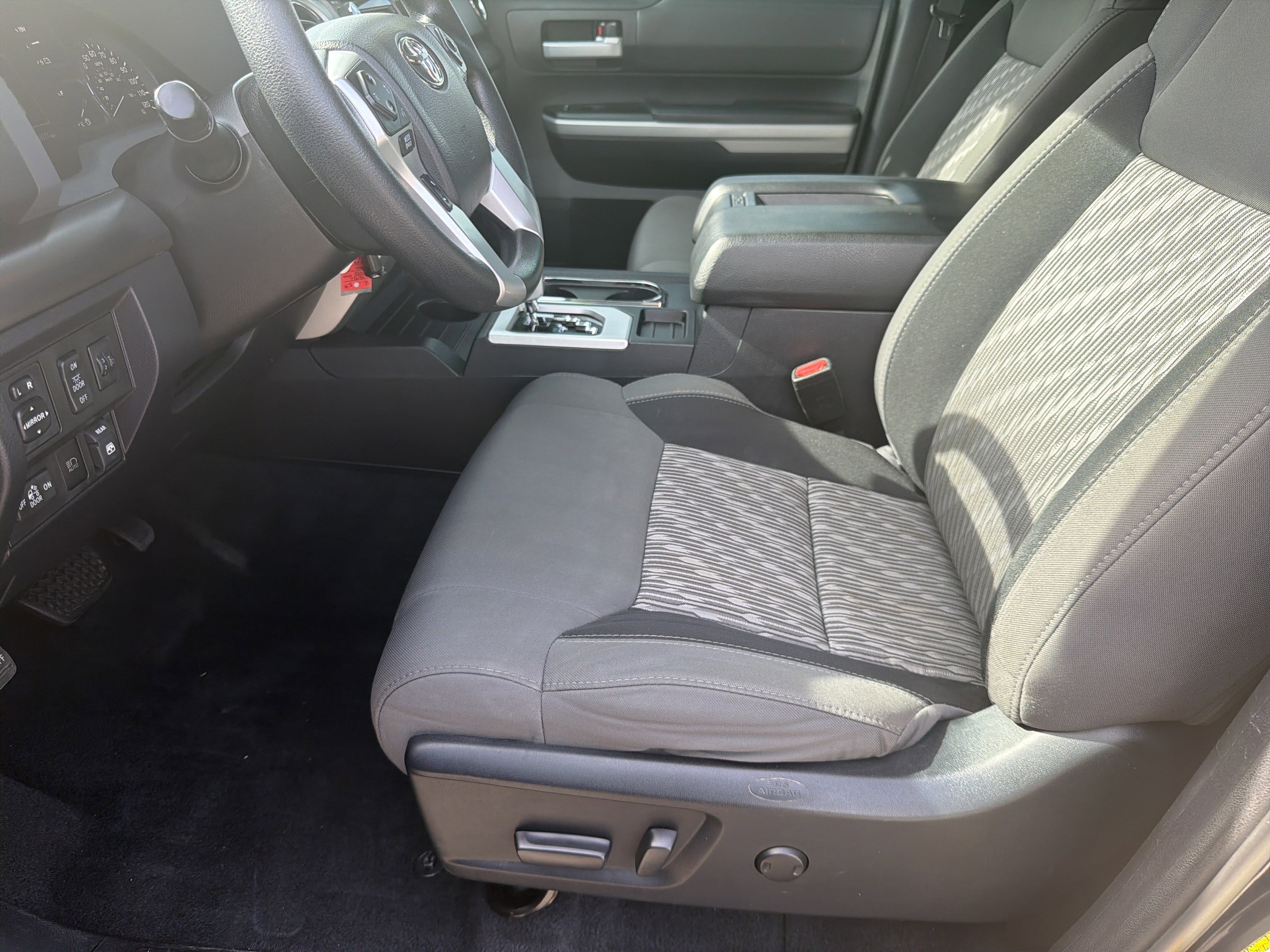 Used 2018 Toyota Tundra SR5 w/ TRD Off Road Package AWD/4WD image 18