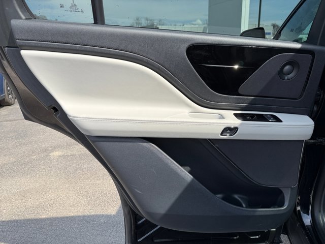 Used 2025 Lincoln Aviator Reserve w/ Jet Appearance Package image 22