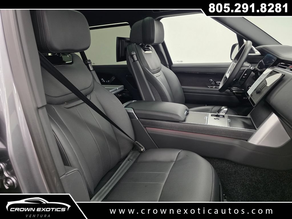 Used 2024 Land Rover Range Rover SV AWD/4WD image 11