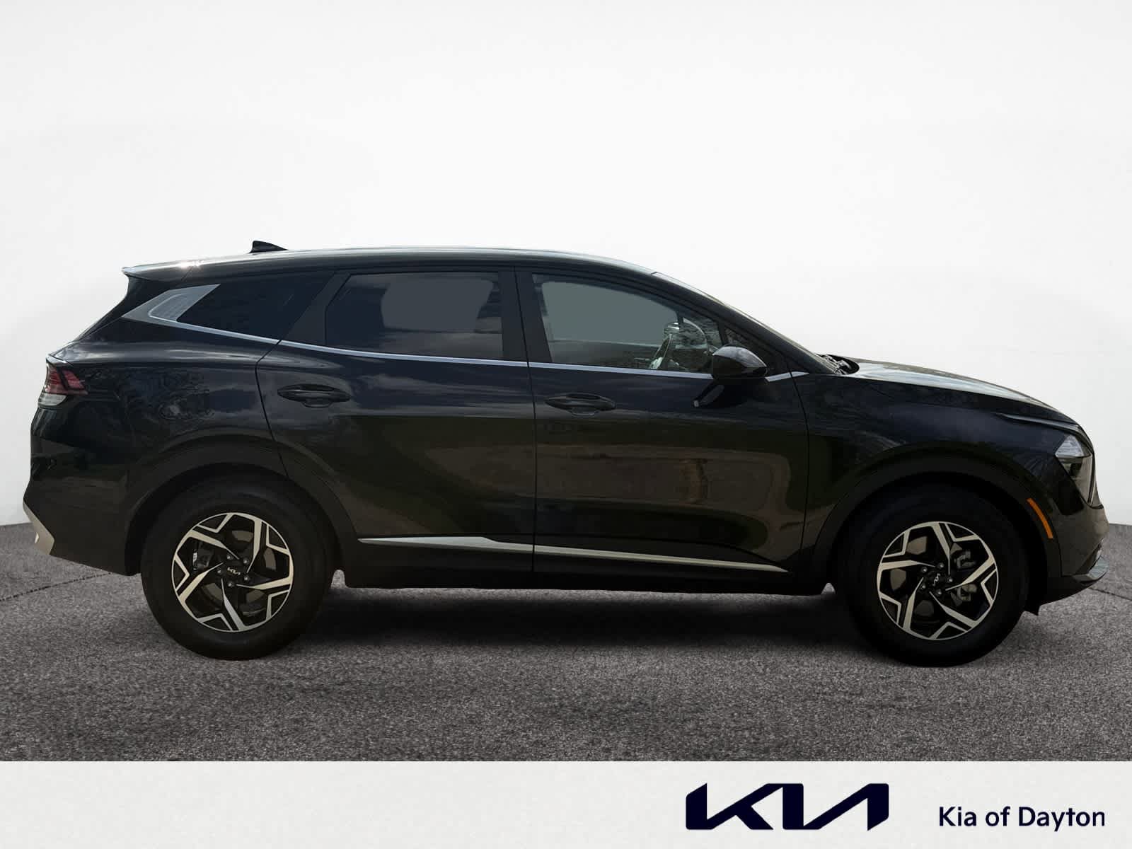 Used 2023 Kia Sportage LX FWD image 4
