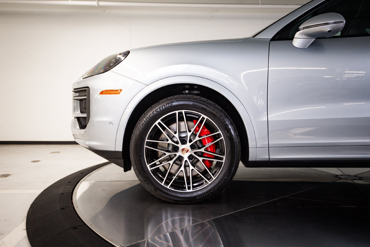 New 2026 Porsche Cayenne S AWD/4WD image 11