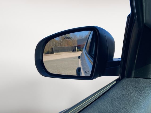 Used 2021 Jeep Compass Sport image 27