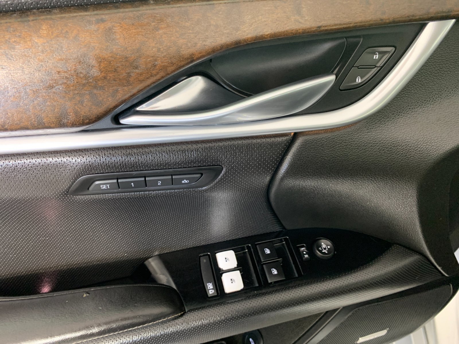 Used 2018 Cadillac XTS Luxury FWD image 14