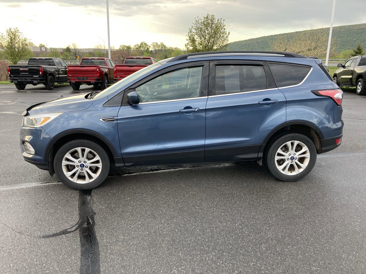 Used 2018 Ford Escape SE AWD/4WD image 4