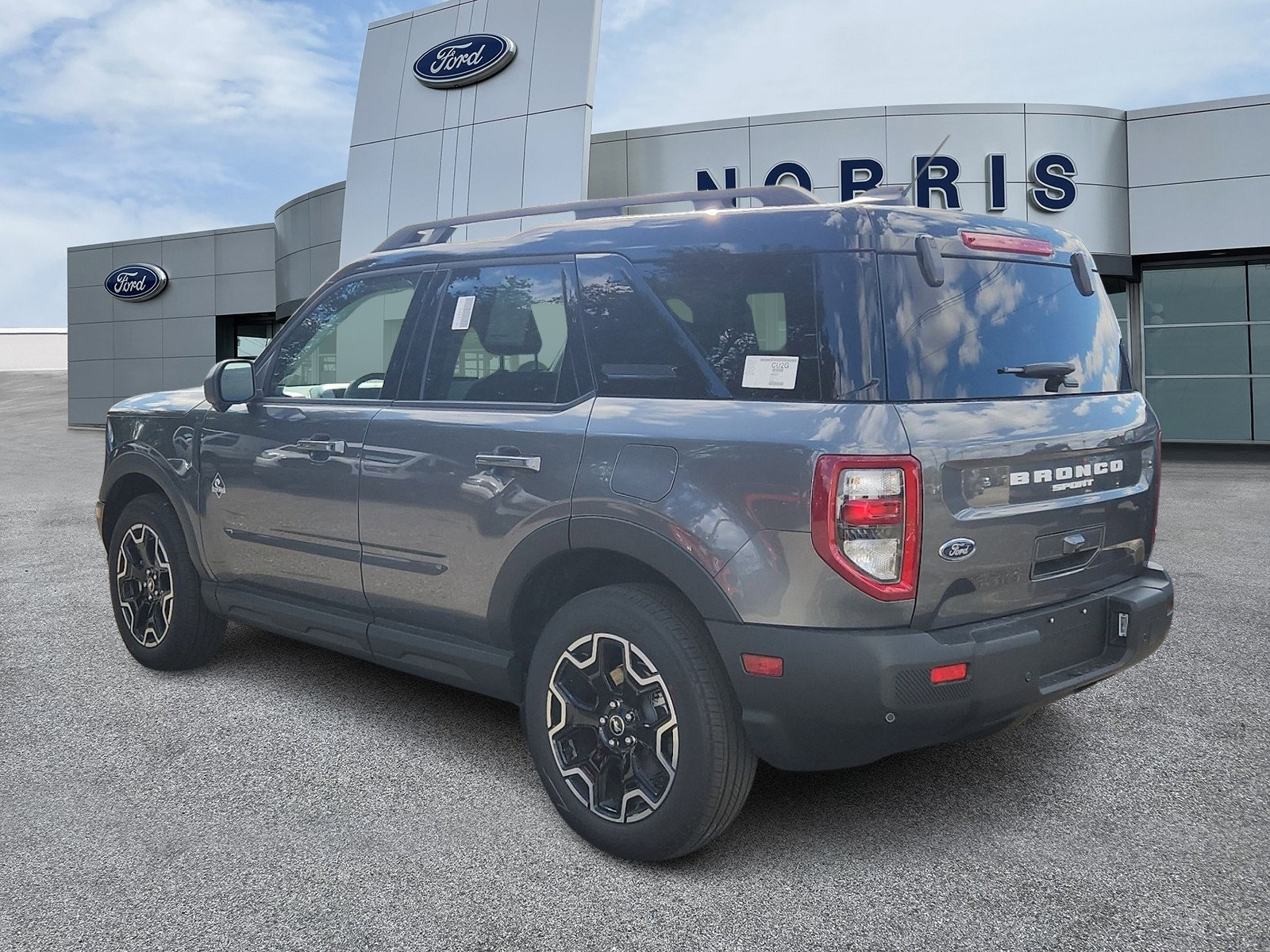 New 2025 Ford Bronco Sport Outer Banks w/ Outer Banks Tech Package+ AWD/4WD image 3