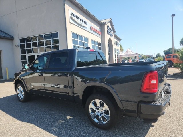 New 2026 RAM 1500 4x4 Crew Cab image 11
