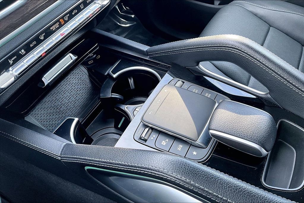 Used 2024 Mercedes-Benz GLE 350 4MATIC w/ 3rd Row Seat Package image 17