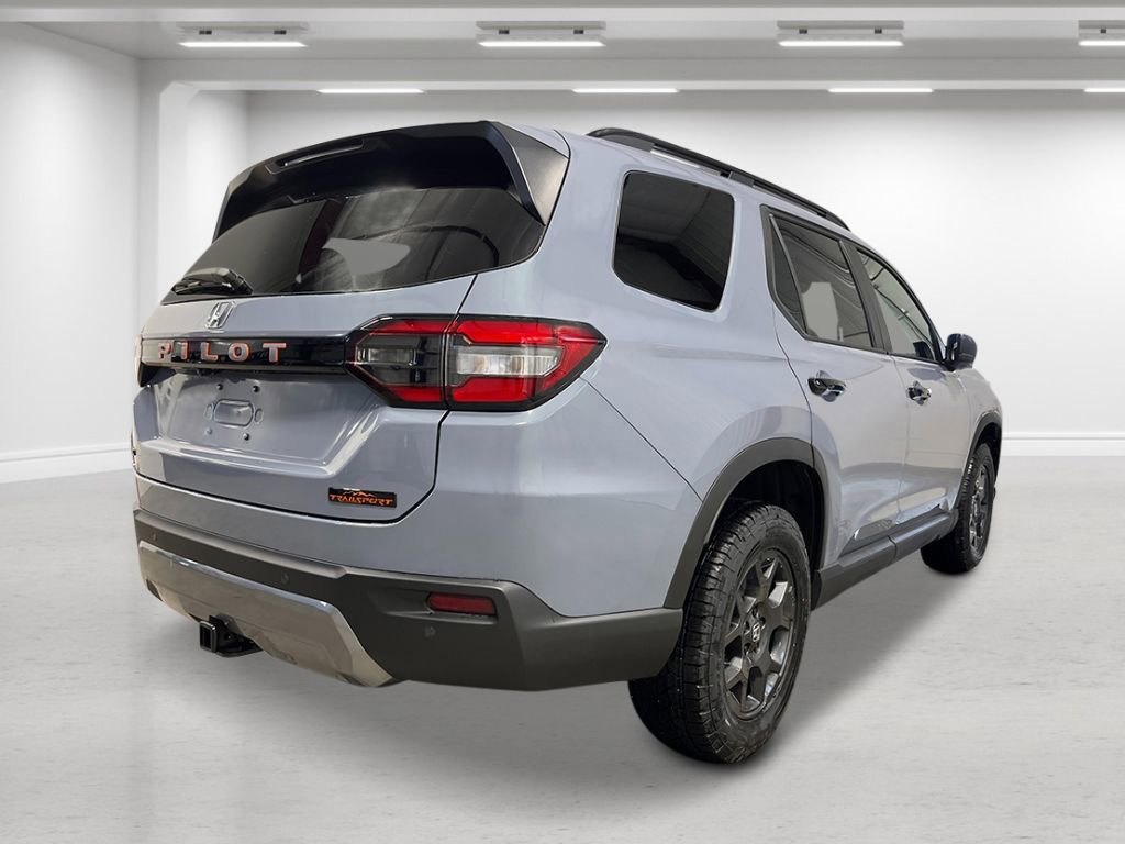 New 2026 Honda Pilot TrailSport image 8