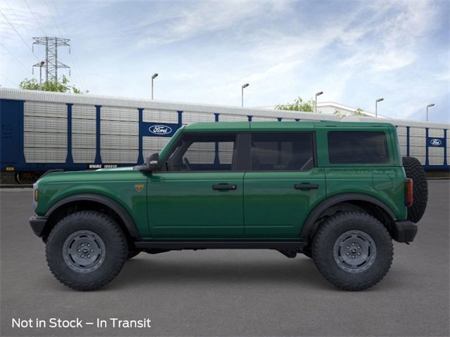 New 2025 Ford Bronco Badlands image 3