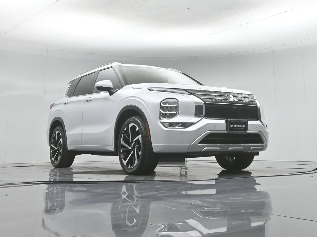 Used 2024 Mitsubishi Outlander SEL FWD image 44