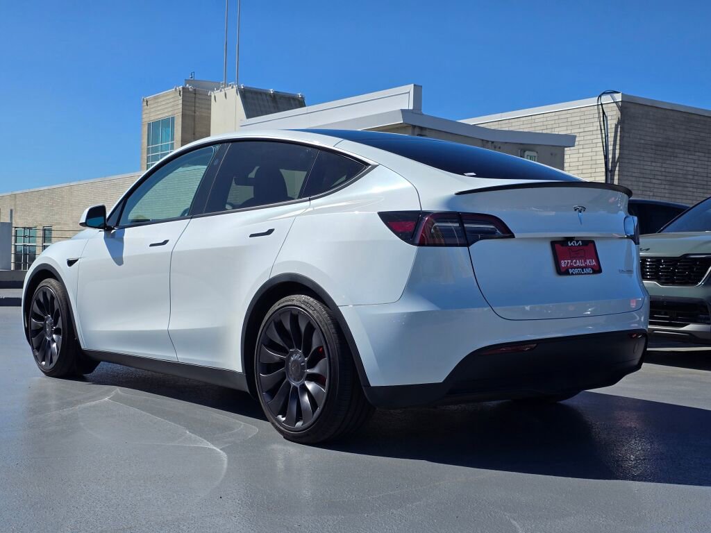 Used 2024 Tesla Model Y Performance AWD/4WD image 5