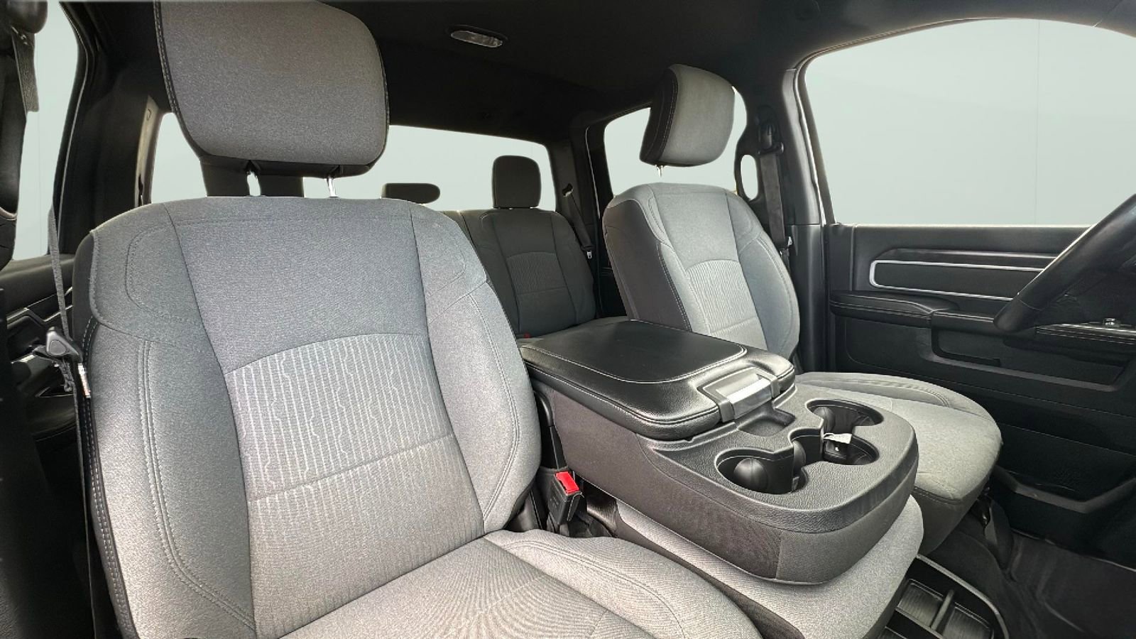 Used 2024 RAM 2500 Big Horn AWD/4WD image 22