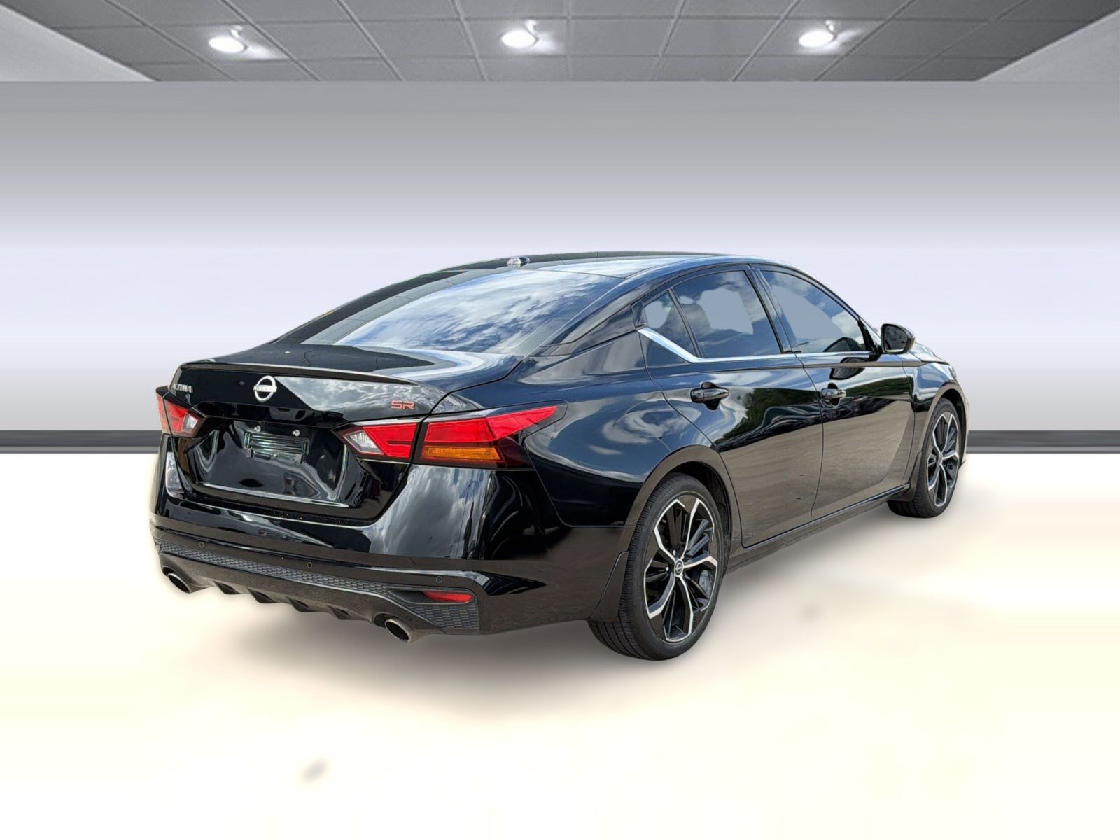 Used 2024 Nissan Altima 2.5 SR image 9