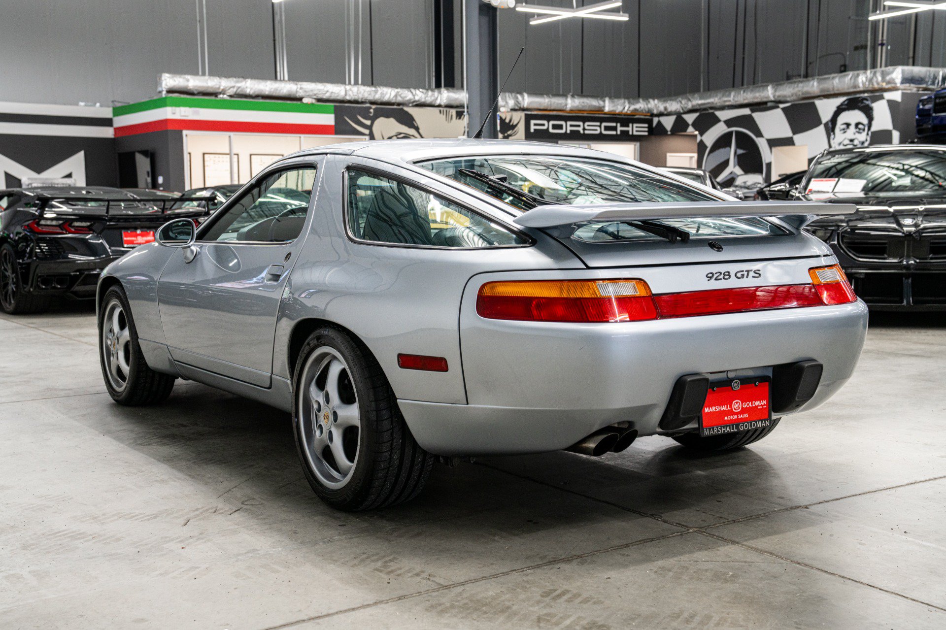 Used 1994 Porsche 928 GTS RWD image 6