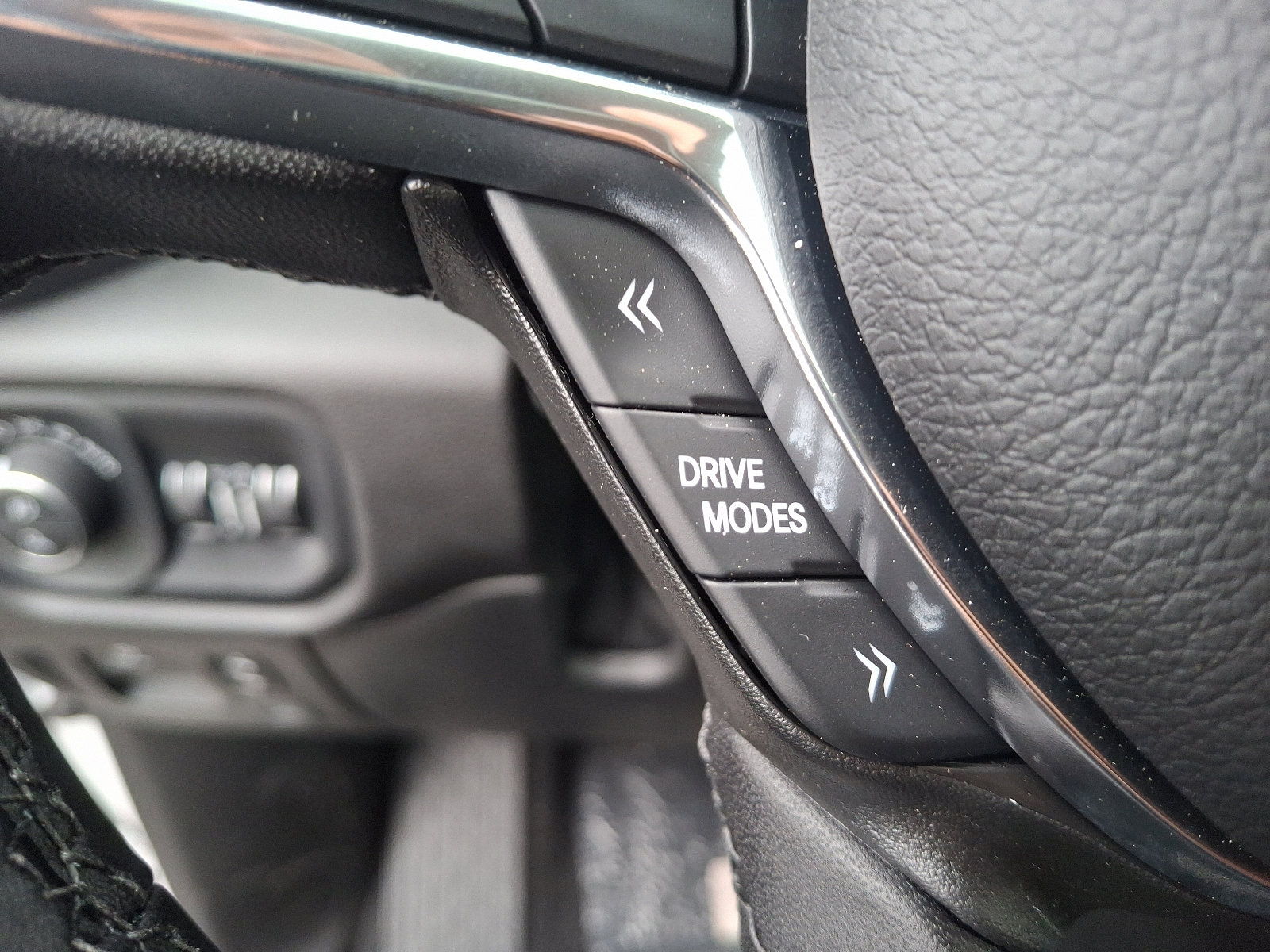 New 2025 RAM 1500 Laramie w/ Bed Utility Group image 18