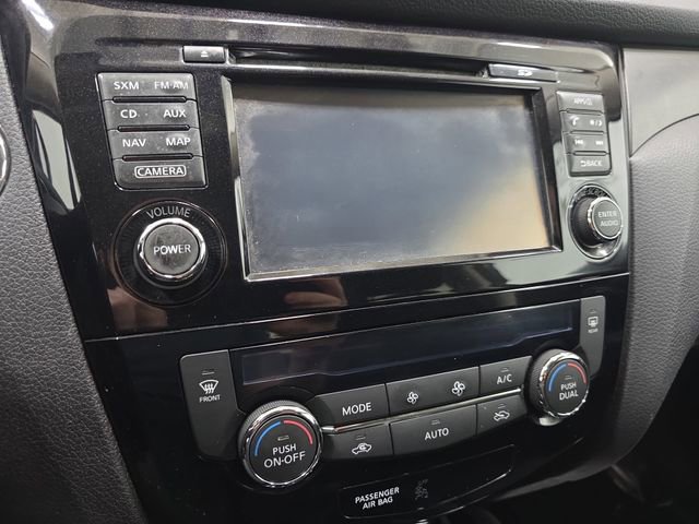 Used 2015 Nissan Rogue SV w/ SV Premium Package AWD/4WD image 19
