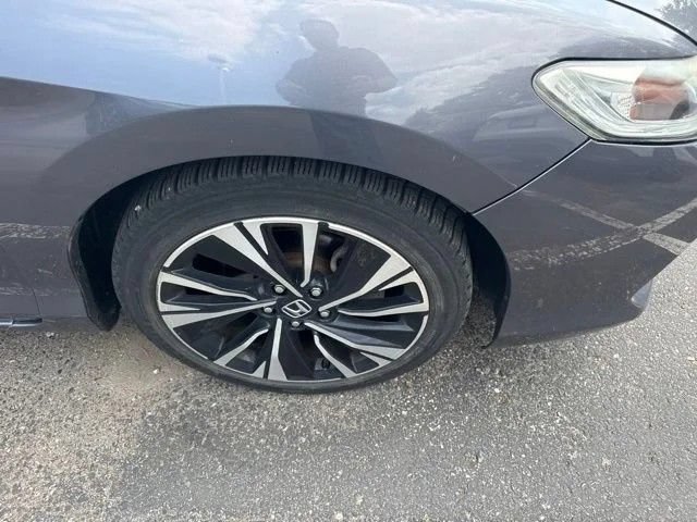 Used 2017 Honda Accord EX-L image 5