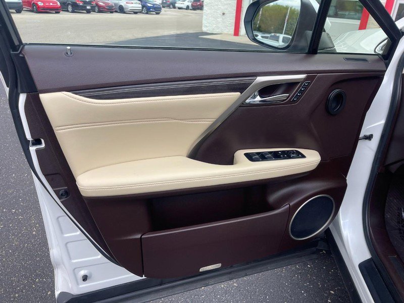 Used 2020 Lexus RX 450hL Luxury w/ Accessory Package AWD/4WD image 19