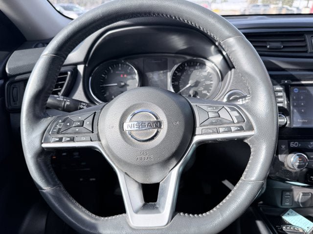 Certified 2017 Nissan Rogue SV w/ SV Premium Package image 14