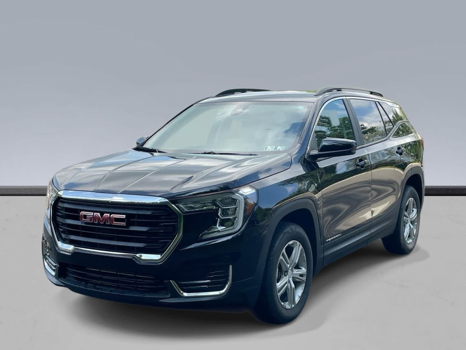 Used 2024 GMC Terrain SLE w/ Driver Convenience Package